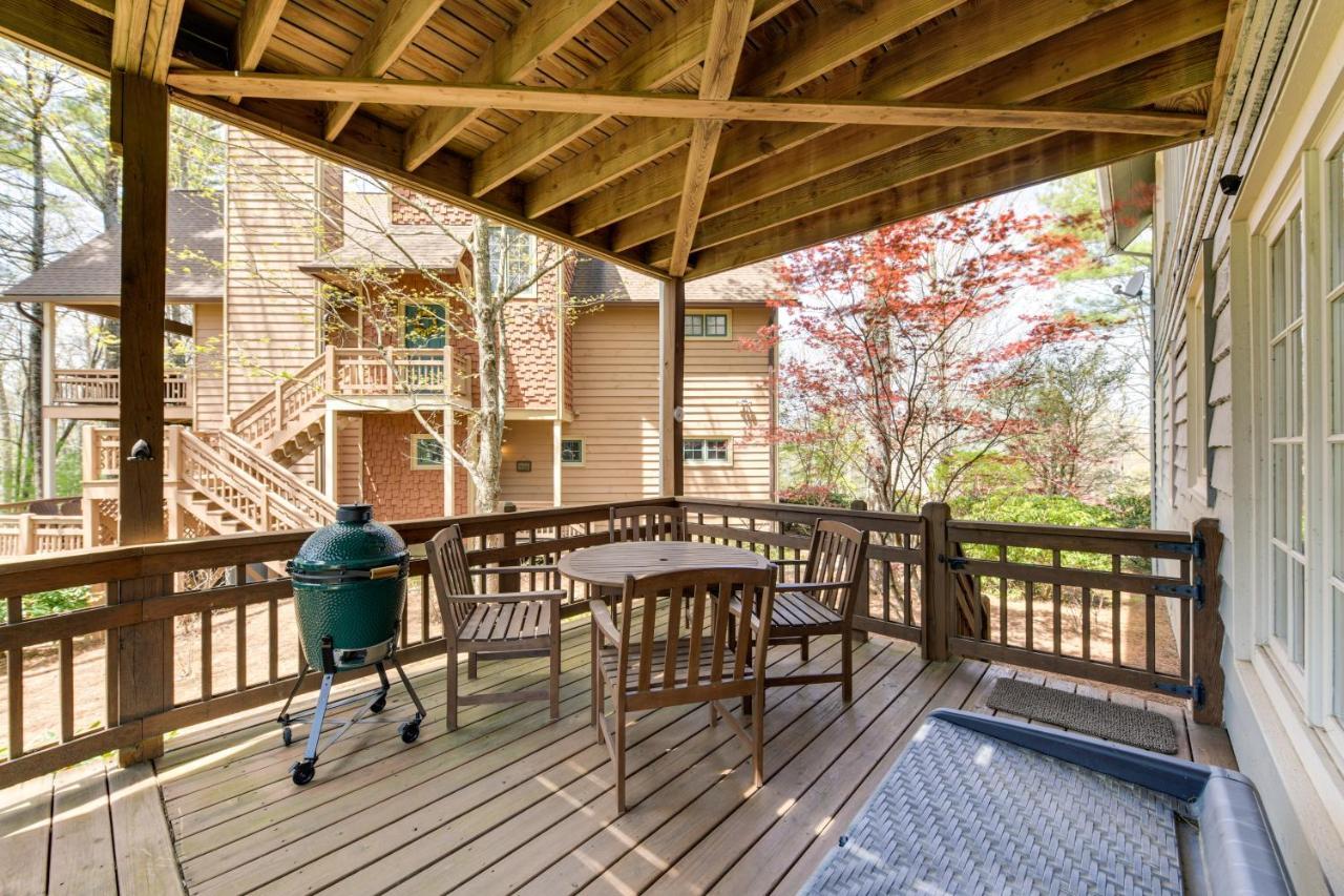 Inviting Cashiers Condo Deck And Golf Course Views! エクステリア 写真
